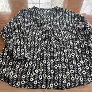 Gudrun Sjoden Black and Cream Floral Blouse